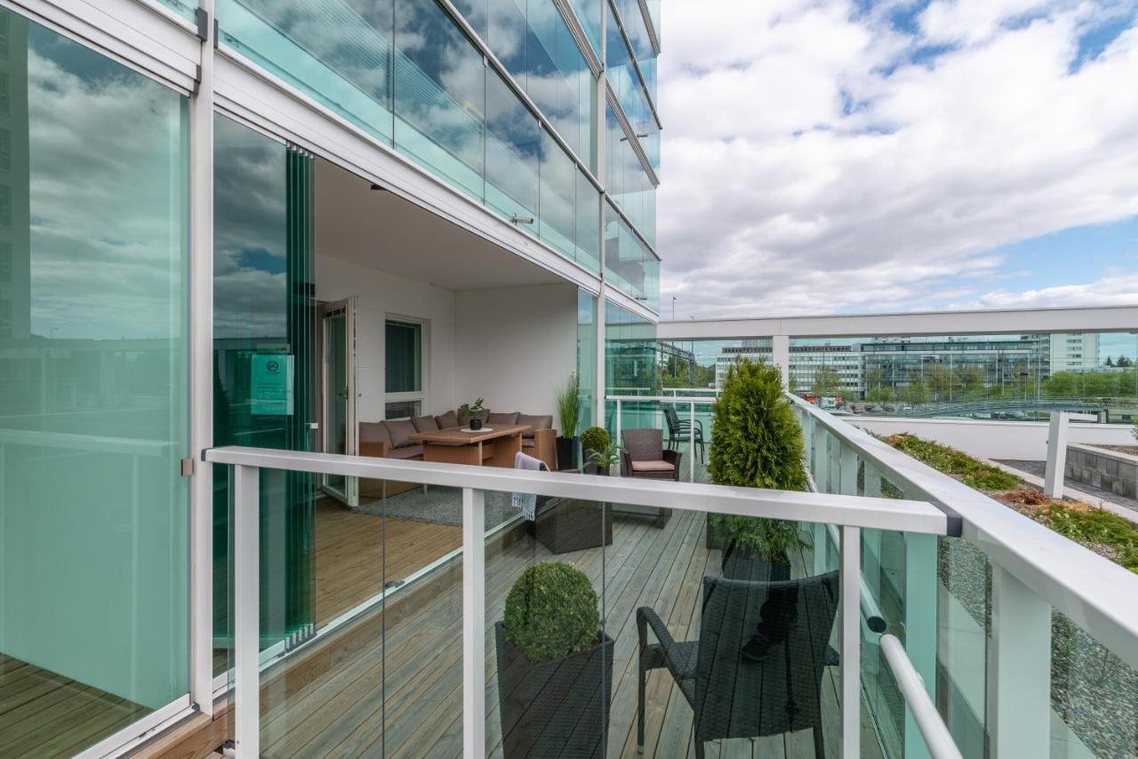 StarHomes Double lux 8 Oulu Extérieur photo
